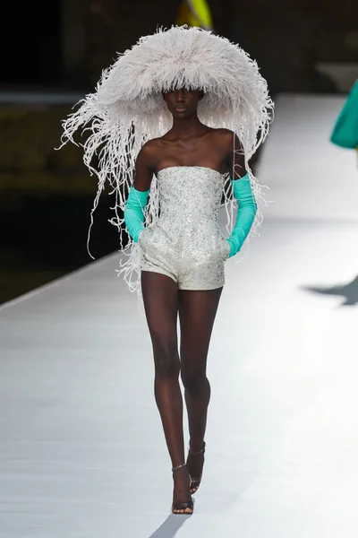 Look 23